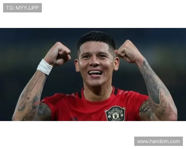 太阳报：曼联小将谢伊-莱西和一线队一起训练，备战埃弗顿