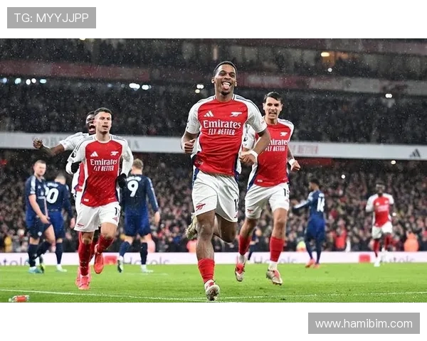 哈格里夫斯：枪手拥有英超最顶级的四名边卫，其中廷贝尔最强